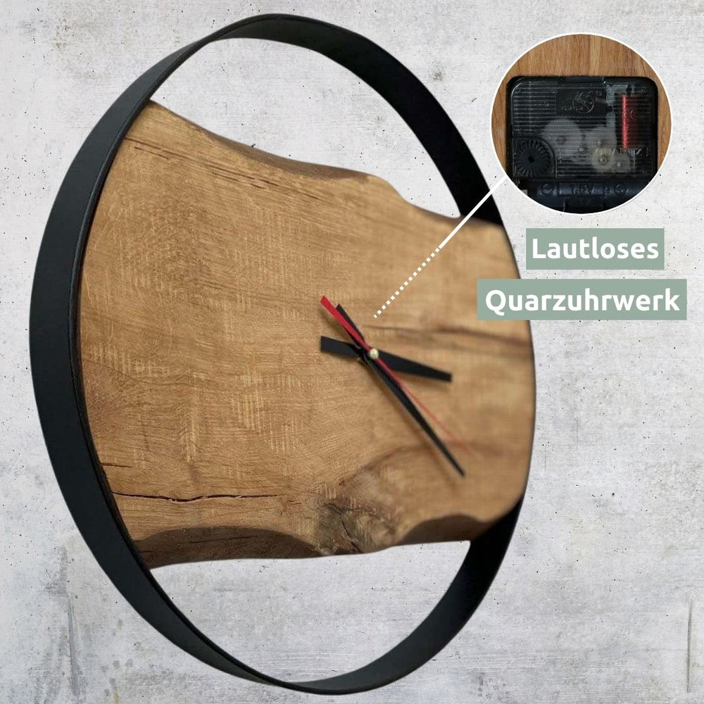 Rustikale Wanduhr