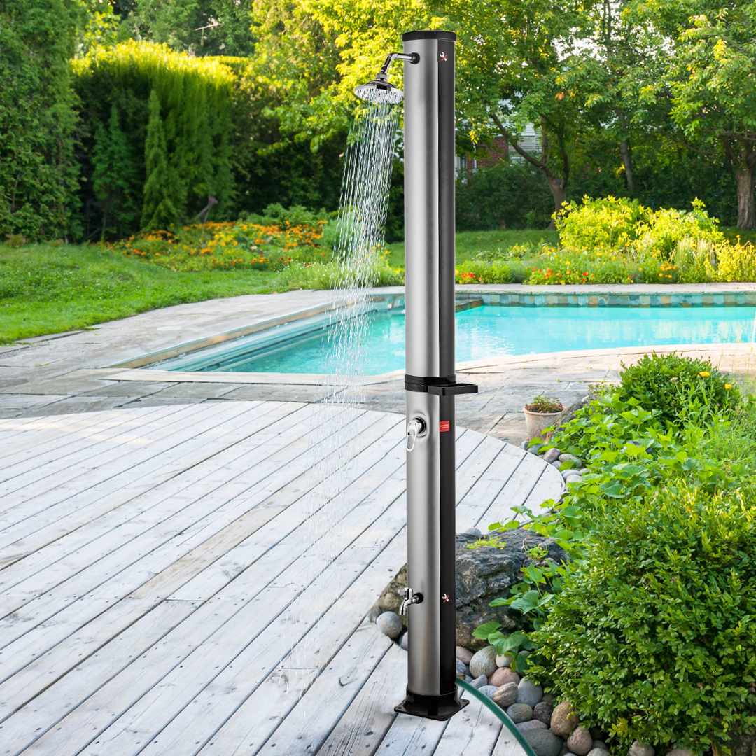 Outdoor Solardusche mit Wasserspeicher